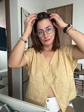 Verito hot online show from December 19, 2025, 6:54 pm