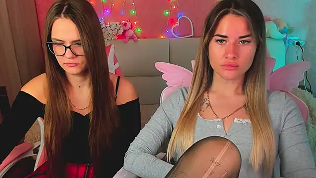 ivannatompsonnn online show from May 18, 2026, 3:06 am