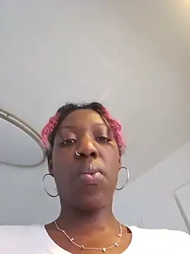 oliviaprettypussy online show from July 9, 2026, 9:47 pm