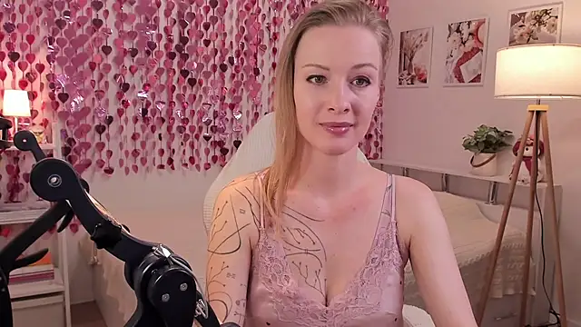 Snapshot of MissRightX chatting on April 25, 2026, 1:41 pm MissRightX online show from April 25, 2026, 1:41 pm