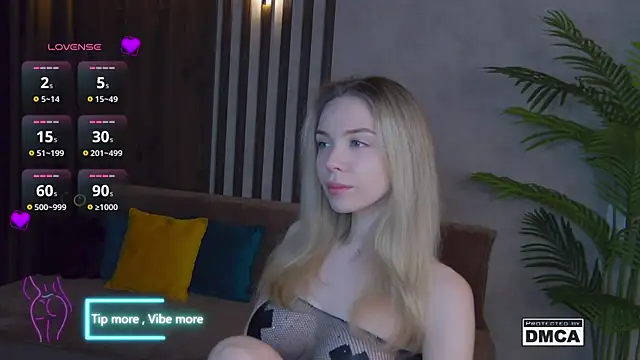 Holl1Would online show from February 21, 2025, 3:34 am