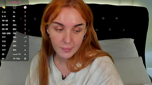 LianaFord online show from November 13, 2025, 7:51 pm