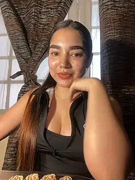 DulceChloe99 online show from February 23, 2026, 10:21 pm