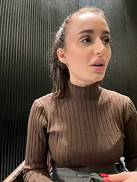 Zeyna1 online show from January 4, 2025, 12:16 am
