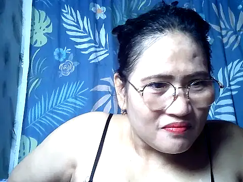 Amazing Angel22 online show from October 8, 2025, 2:40 pm