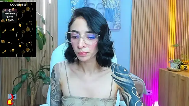 barbie scoth  online show from April 11, 2026, 11:08 pm