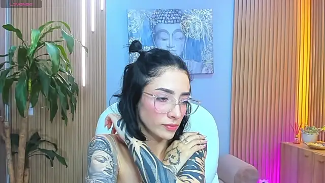 Snapshot of barbie_scoth_ chatting on May 9, 2026, 1:31 am barbie scoth online show from May 9, 2026, 1:31 am