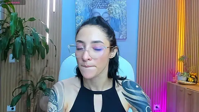 Snapshot of barbie_scoth_ chatting on May 7, 2026, 2:05 am barbie scoth online show from May 7, 2026, 2:05 am