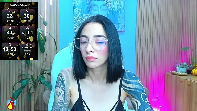 barbie scoth  online show from April 4, 2026, 9:43 pm