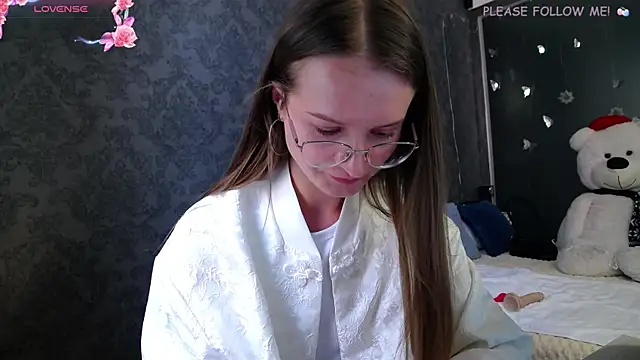 Snapshot of KateJonson chatting on May 28, 2026, 12:55 pm KateJonson online show from May 28, 2026, 12:55 pm