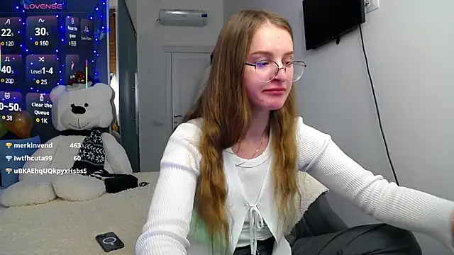 KateJonson online show from February 13, 2025, 5:54 pm