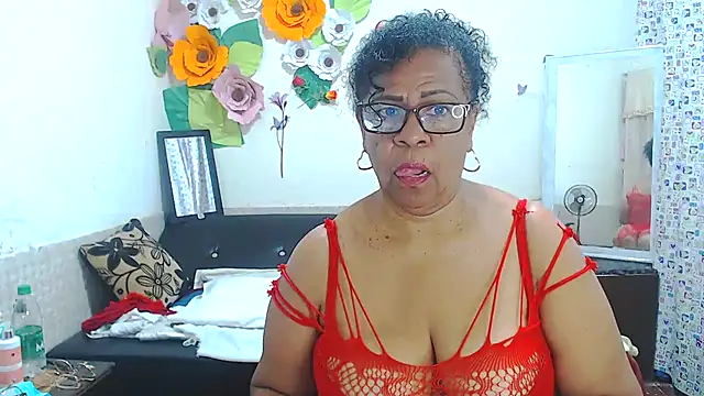 Yayis-hot-sexyw online show from February 15, 2025, 5:41 am