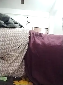 Desi Londa 143 online show from December 2, 2025, 4:41 pm