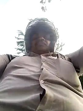 Desi Londa 143 online show from October 21, 2025, 2:11 am