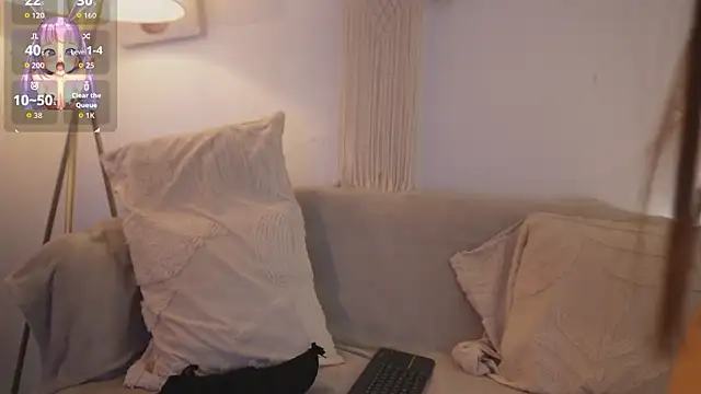 Snapshot of bunnycuteshy chatting on February 12, 2026, 1:44 pm bunnycuteshy online show from February 12, 2026, 1:44 pm