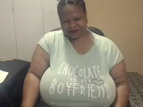 Snapshot of sweetnoziexx chatting on November 7, 2025, 5:01 am sweetnoziexx online show from November 7, 2025, 5:01 am