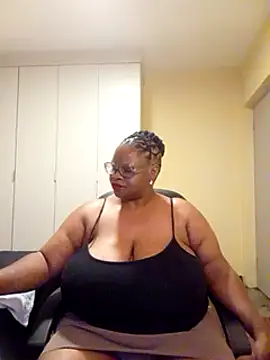 sweetnoziexx online show from February 28, 2025, 6:09 pm