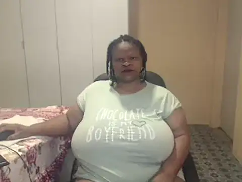 Snapshot of sweetnoziexx chatting on November 20, 2025, 5:08 am sweetnoziexx online show from November 20, 2025, 5:08 am