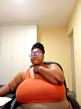 sweetnoziexx online show from February 27, 2025, 8:35 am