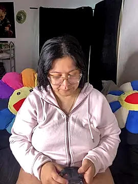 MsConejitaa online show from October 26, 2025, 5:13 pm