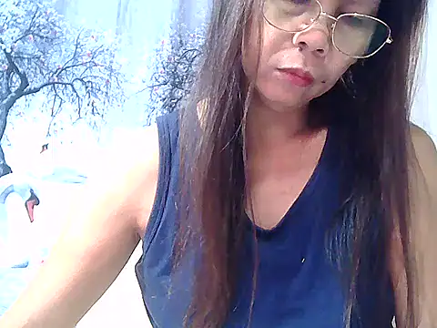 urwife tobe online show from October 11, 2025, 7:37 pm