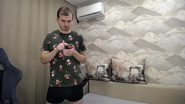 SerzhKorol1 online show from November 30, 2025, 7:31 am