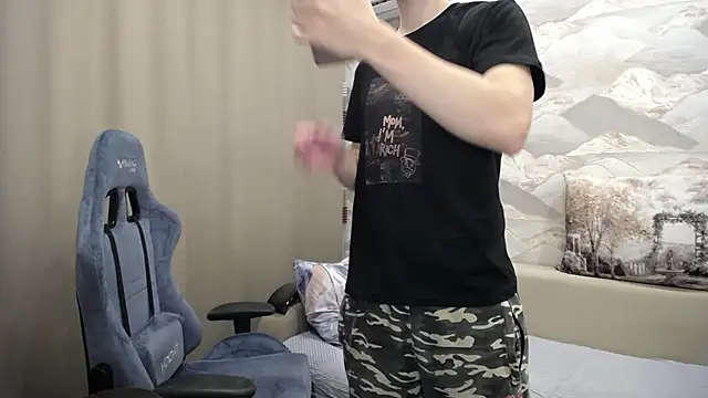 SerzhKorol1 online show from October 28, 2025, 6:12 am