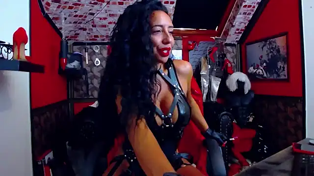 DommeBellatrix online show from July 2, 2026, 6:08 am
