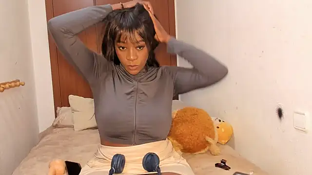 Snapshot of viioolleettaa chatting on March 17, 2026, 7:06 pm viioolleettaa online show from March 17, 2026, 7:06 pm