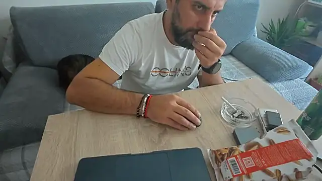 TigerOne19 online show from November 24, 2025, 12:27 pm