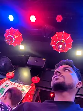  IRRESISTIBLE  online show from October 4, 2025, 5:25 pm