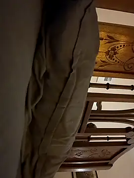  IRRESISTIBLE  online show from February 16, 2025, 3:38 pm