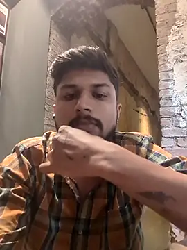  IRRESISTIBLE  online show from September 9, 2025, 12:14 pm