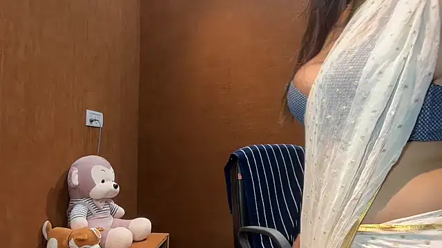 riya stream online show from October 13, 2025, 3:35 pm