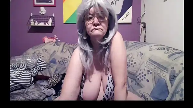 milfchantal4 online show from February 26, 2025, 3:43 pm