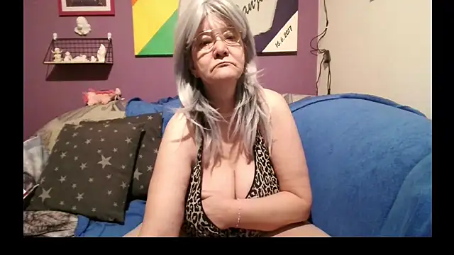 milfchantal4 online show from March 2, 2025, 3:19 pm