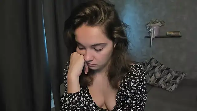 Snapshot of KristinaLoison chatting on June 12, 2026, 3:15 am KristinaLoison online show from June 12, 2026, 3:15 am
