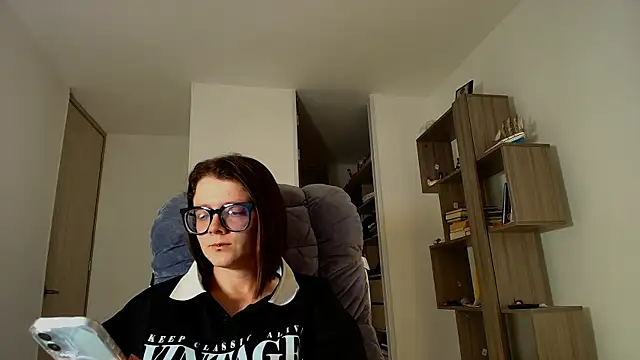 Snapshot of Arya_starrk chatting on November 23, 2025, 1:54 pm Arya starrk online show from November 23, 2025, 1:54 pm