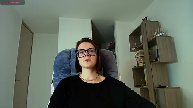 Snapshot of Arya_starrk chatting on October 17, 2025, 2:52 pm Arya starrk online show from October 17, 2025, 2:52 pm