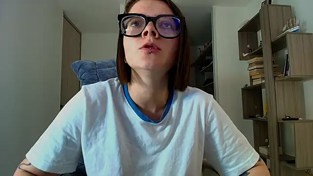 Snapshot of Arya_starrk chatting on October 13, 2025, 2:29 pm Arya starrk online show from October 13, 2025, 2:29 pm