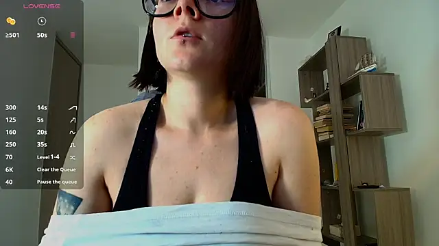 Snapshot of Arya_starrk chatting on October 21, 2025, 1:54 pm Arya starrk online show from October 21, 2025, 1:54 pm