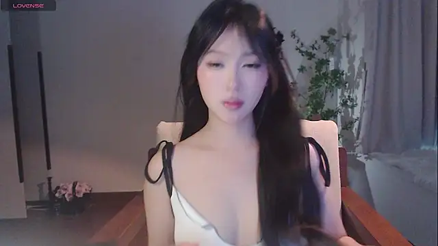 Snapshot of Meet_q chatting on March 31, 2026, 11:18 pm Meet q online show from March 31, 2026, 11:18 pm