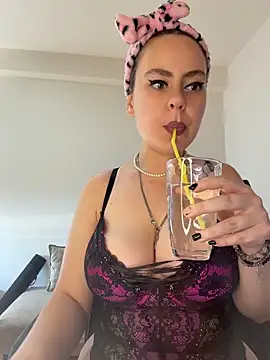 Stoned-baby69 online show from June 27, 2026, 3:18 pm
