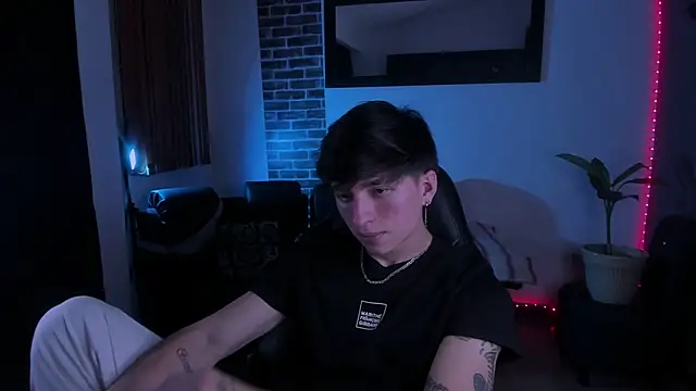 Thomass clark online show from February 19, 2026, 1:13 am