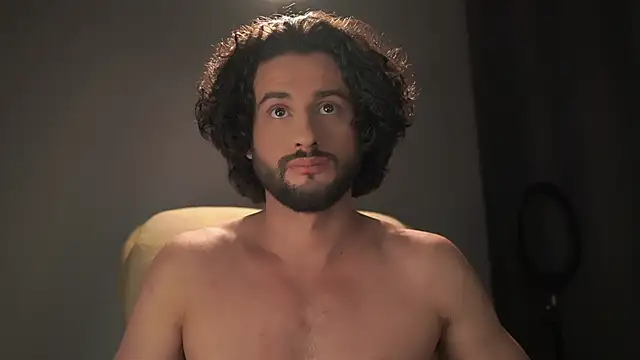 Snapshot of Keen___Luckystrike chatting on January 10, 2026, 3:24 am Keen Luckystrike online show from January 10, 2026, 3:24 am