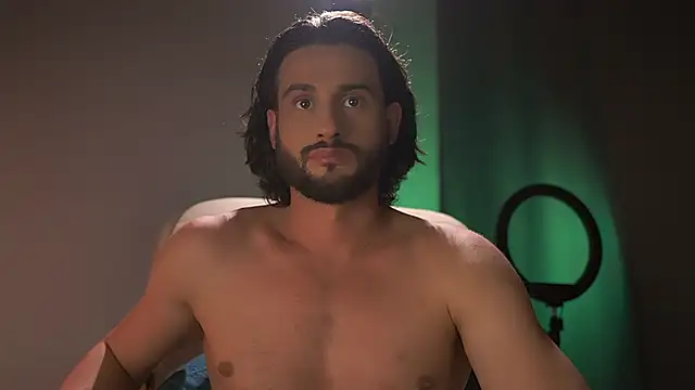 Keen   Luckystrike online show from October 6, 2025, 1:45 pm