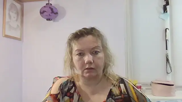 Snapshot of Lusi-777 chatting on November 6, 2025, 9:02 am Lusi-777 online show from November 6, 2025, 9:02 am