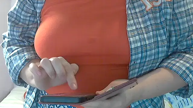 Snapshot of Lusi-777 chatting on October 6, 2025, 1:12 pm Lusi-777 online show from October 6, 2025, 1:12 pm