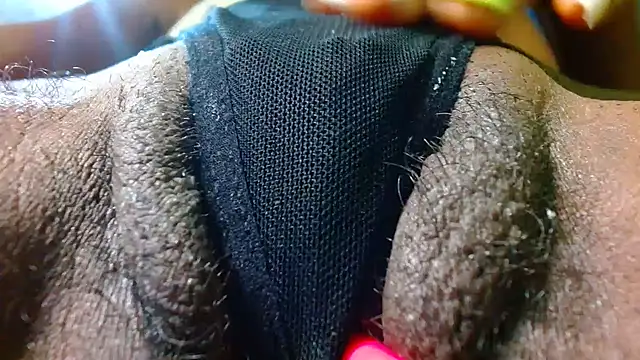 bethanywilson 23 online show from December 22, 2025, 11:32 am