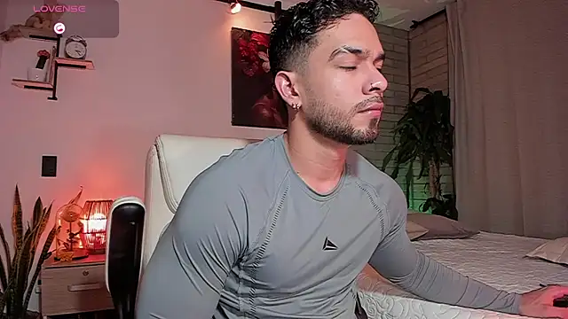 Josseph1  online show from April 9, 2026, 12:34 am